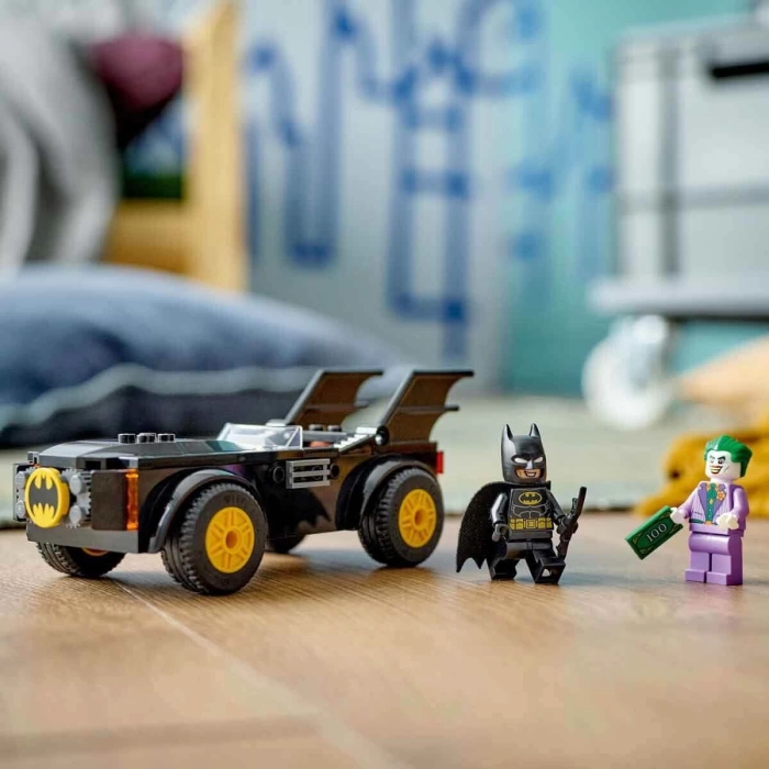 LEGO DC Batmobile Takibi Batman Joker’e Karşı 76264