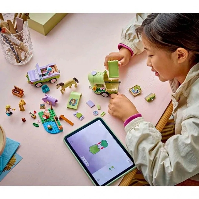 LEGO Friends At ve Tay Römorku 42695
