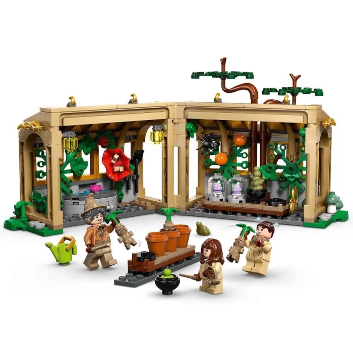 LEGO Harry Potter Hogwarts Şatosu: Bitkibilim Dersi 76445