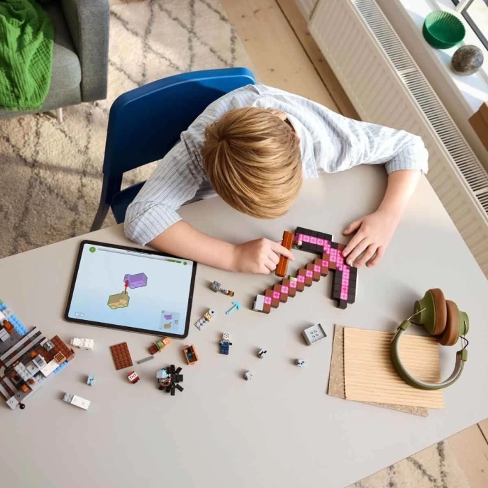 LEGO Minecraft Kazma Madeni 21277