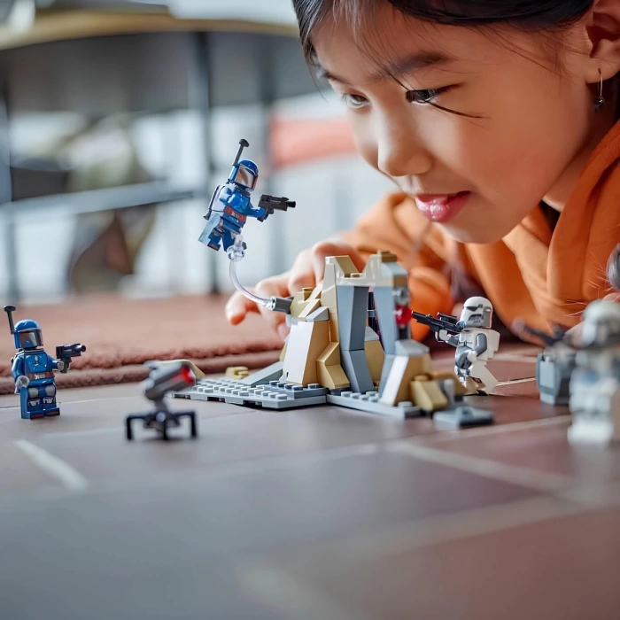 LEGO Star Wars: The Mandalorian Mandalore Pususu Savaş Paketi 75373