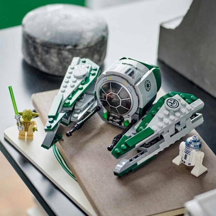 LEGO Star Wars Yodanın Jedi Starfighterı 75360