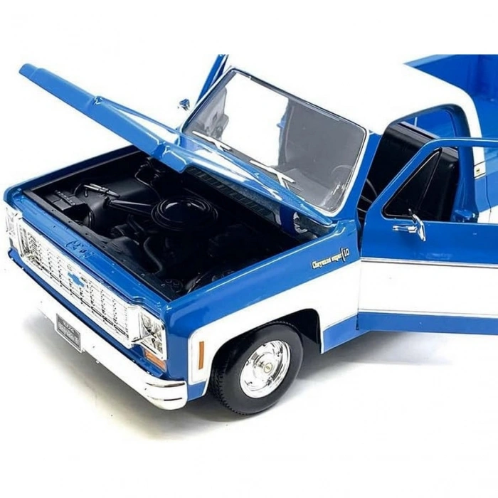 Maisto 1/18 1974 Chevrolet C10 Cheyenne Super Araba