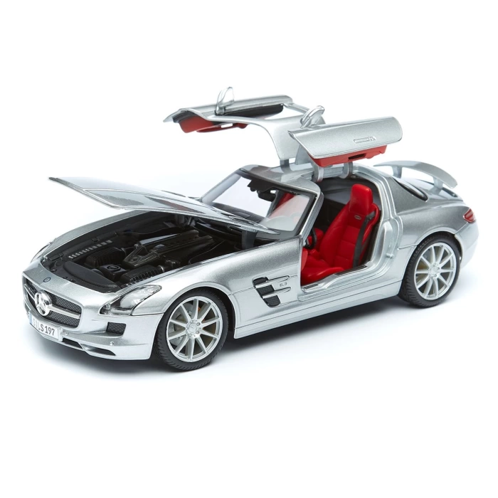 Maisto 1:18 Mercedes-Benz SLS AMG Model Araba