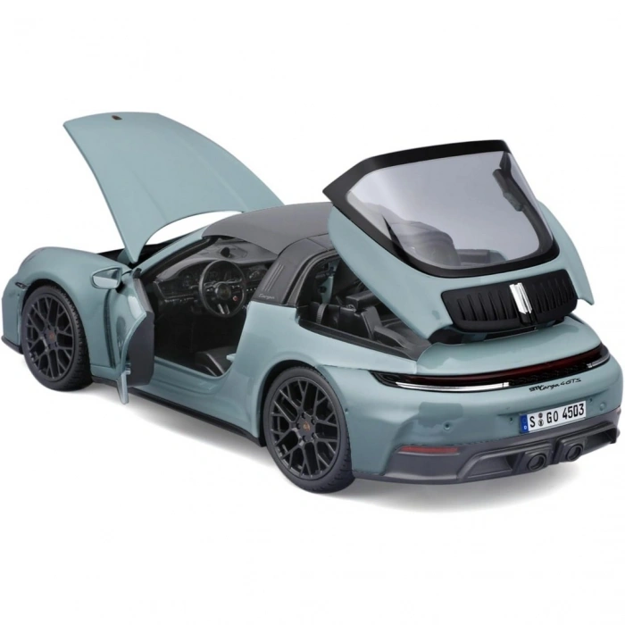 Maisto 1/18 Porsche 911 Targa 4 GTS Araba