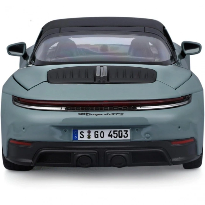 Maisto 1/18 Porsche 911 Targa 4 GTS Araba