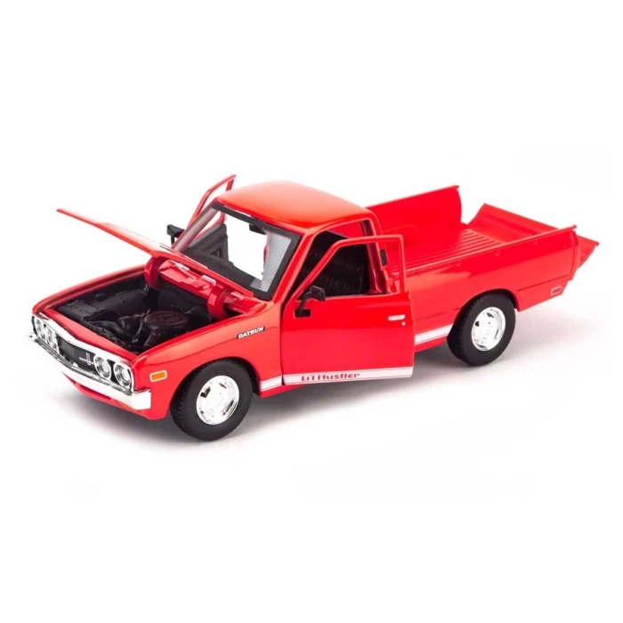 Maisto 1/24 1973 Model Datsun 620 Pick-up