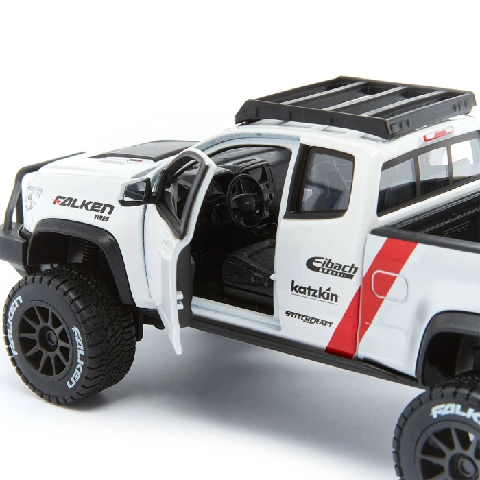 Maisto 1:27 2017 Model Chevrolet Colorado ZR2