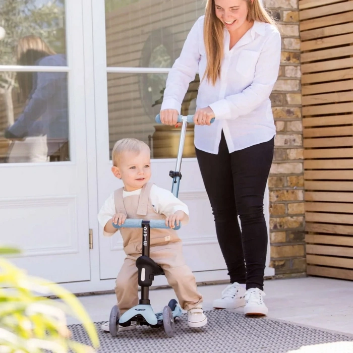 Micro Mini 6 in 1 Deluxe Rock and Go LED Scooter Mavi