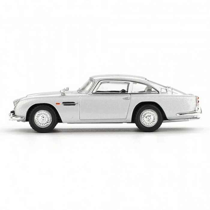 Mini GT 1/64 Aston Martin DB5 Skyfall English Blister Paket