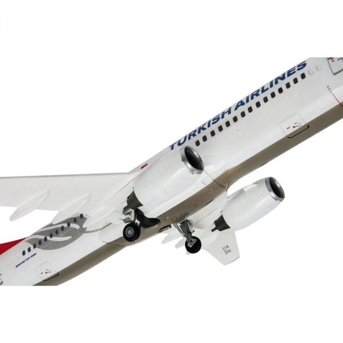 Revell M. Set Türk Hava Yolları Boeing 737-800