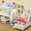 Sylvanian Families Kasaba Doktor Başlangıç Seti 5705