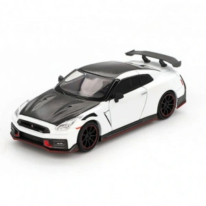 Mini GT 1/64 Nissan GT-R Nismo 2024 Brilliant White Pearl