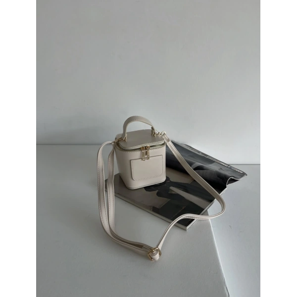 ALESSİA MODEL BEYAZ ÇANTA