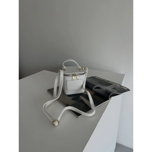 ALESSİA MODEL BEYAZ ÇANTA