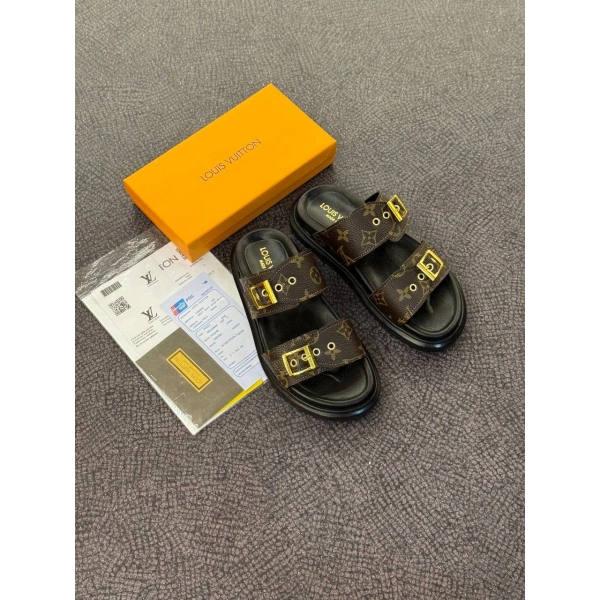 AURARA MODEL AYAKKABI