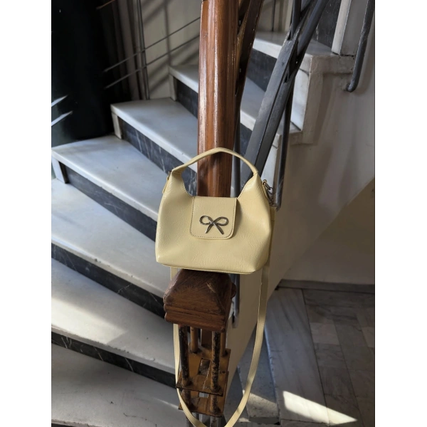 GİGİ MODEL SARI ÇANTA