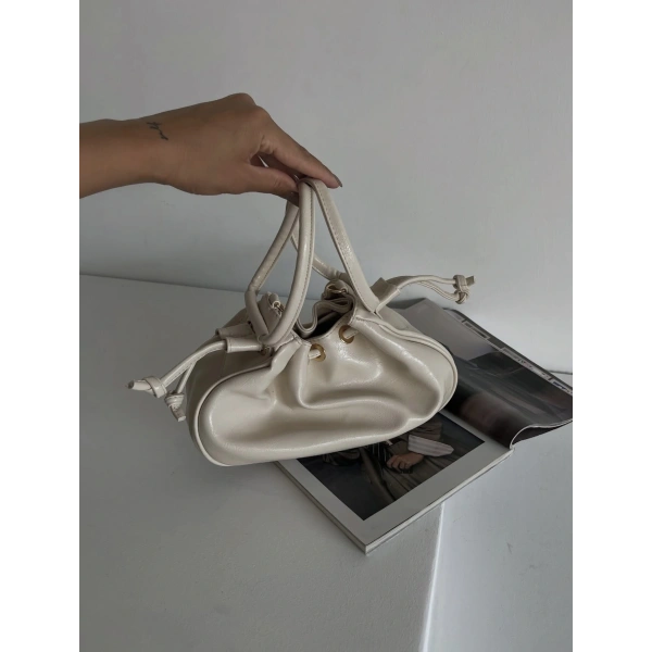 GİNNY MODEL KREM ÇANTA