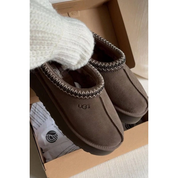 UGG SHOE