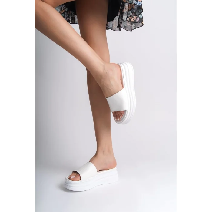 ALICE Düz Topuklu Kalın ve Ortopedik Taban Kadın Terlik BT - Beyaz