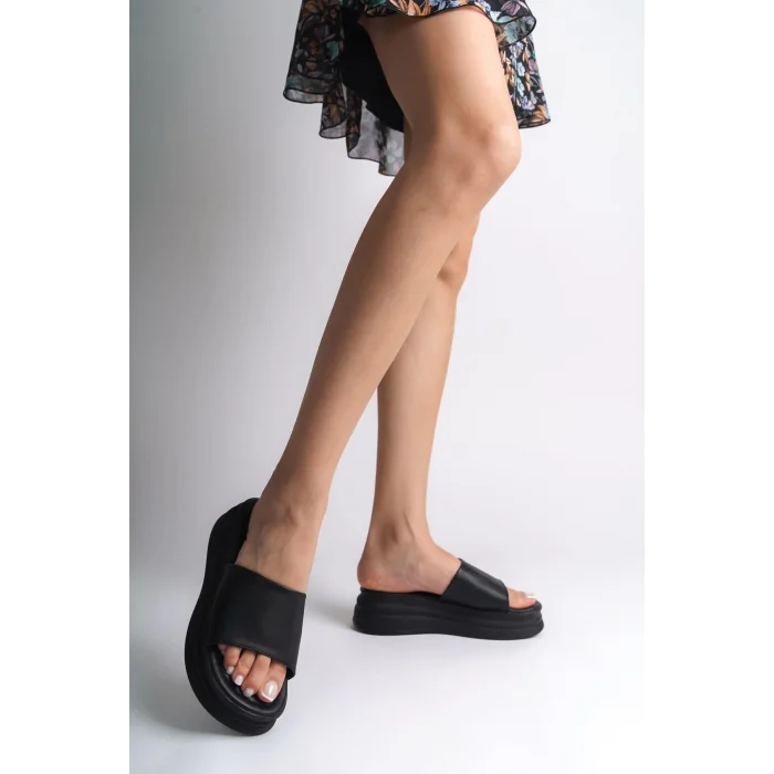 ALICE Düz Topuklu Kalın ve Ortopedik Taban Kadın Terlik  ST - Siyah