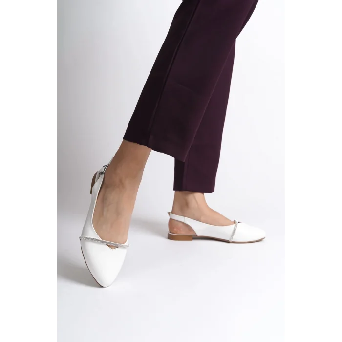 ALLISON Tokalı Ortopedik Rahat Taban Taş Detaylı Kadın Babet Ayakkabı  KT - Beyaz