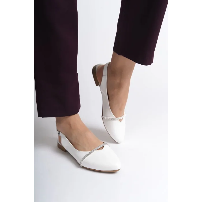 ALLISON Tokalı Ortopedik Rahat Taban Taş Detaylı Kadın Babet Ayakkabı  KT - Beyaz
