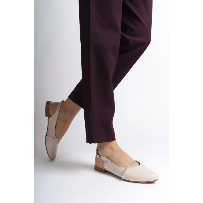 ALLISON Tokalı Ortopedik Rahat Taban Taş Detaylı Kadın Babet Ayakkabı  KT - Krem