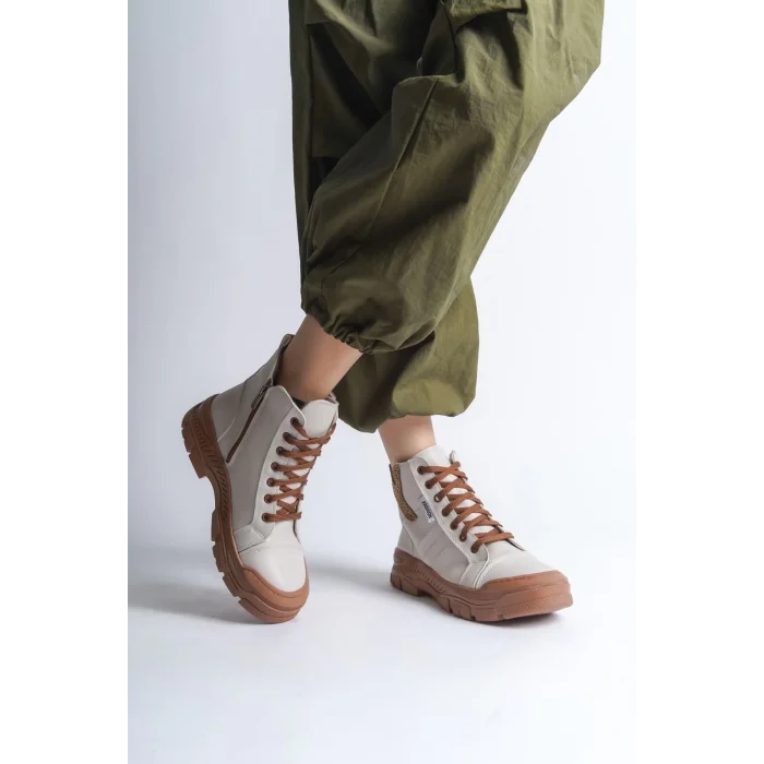 AMBER Bağcıklı Fermuarlı Ortopedik TabanKadın Bot  TT - Krem