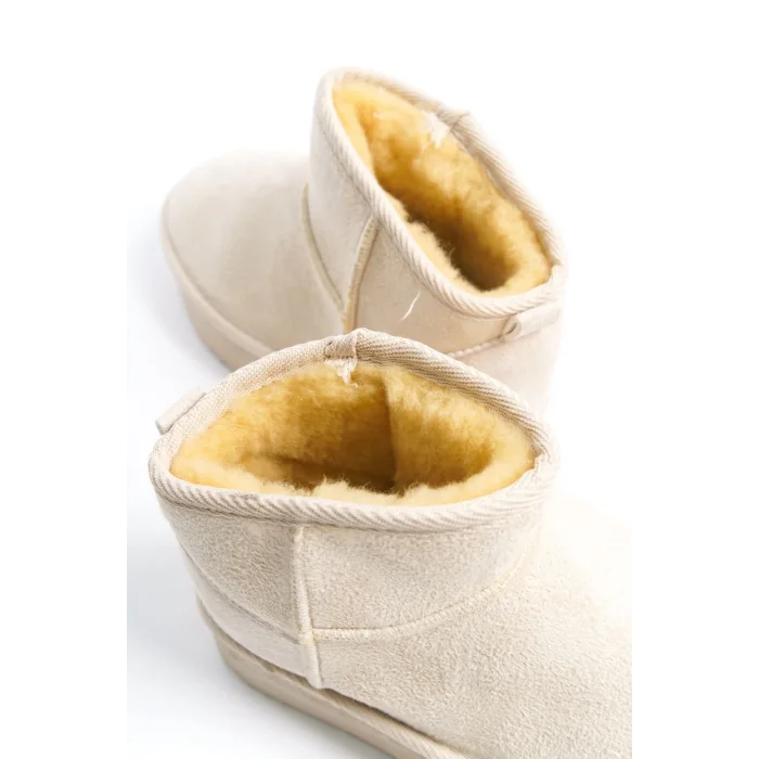 AMELIA Bağcıksız Düz ve Kalın Taban İçi Kürklü Kısa Süet Kadın Bot  KT - Krem