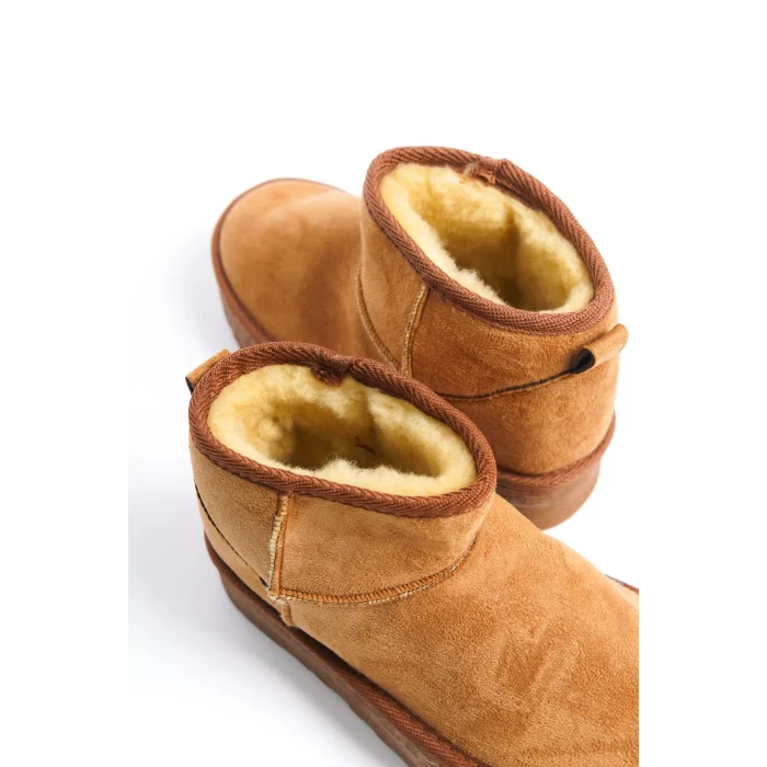 AMELIA Bağcıksız Düz ve Kalın Taban İçi Kürklü Kısa Süet Kadın Bot  TT - Taba