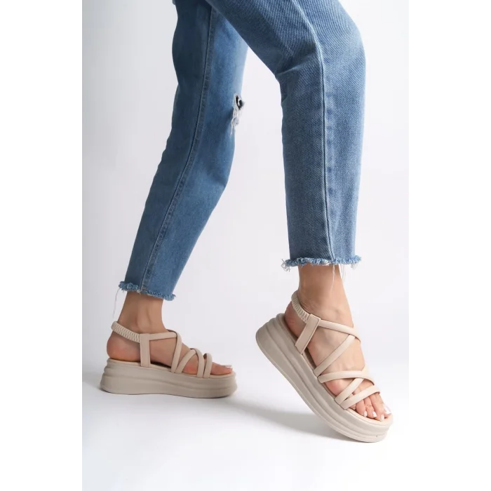BELLA Lastikli Şerit Detaylı Ortopedik Taban Kadın Sandalet KT - Krem