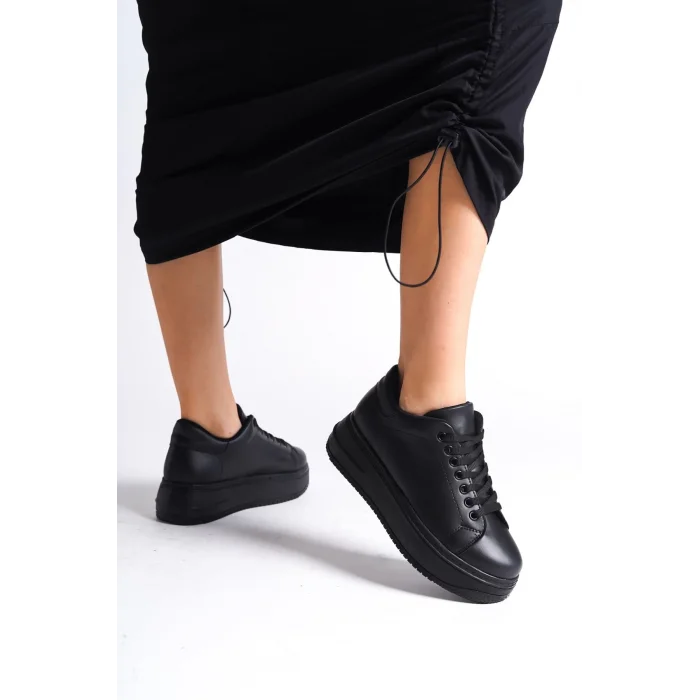 BIANA Bağcıklı Ortopedik Taban Kadın Sneaker Spor Ayakkabı ST - Siyah