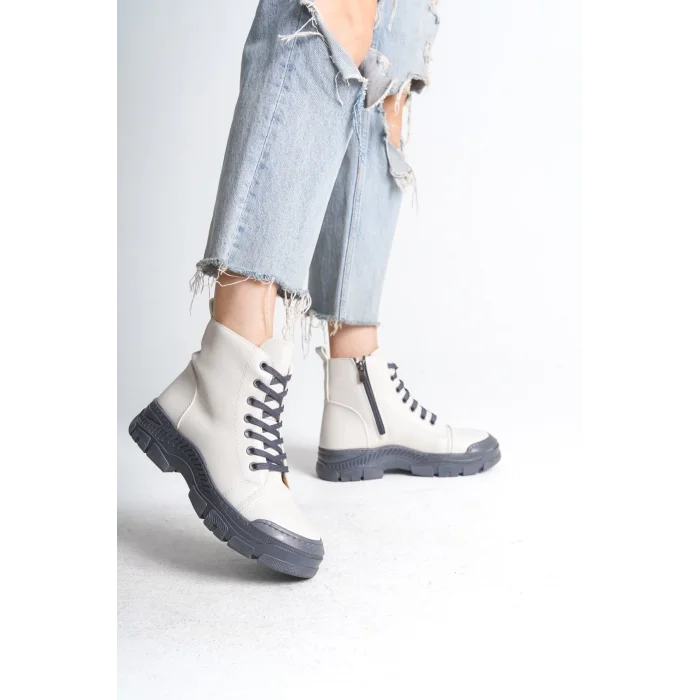 BLOOM Bağcıklı Fermuarlı Ortopedik TabanKadın Bot  GT - Krem