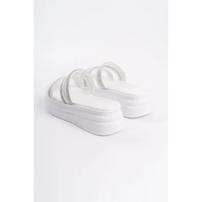 ELISE Düz Topuklu Şeritli Taşlı Kalın ve Ortopedik Taban Kadın Terlik  BT - Beyaz