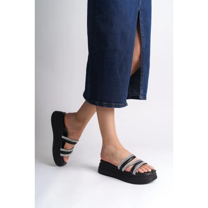 ELISE Düz Topuklu Şeritli Taşlı Kalın ve Ortopedik Taban Kadın Terlik ST - Siyah