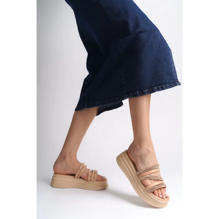 ELISE Düz Topuklu Şeritli Taşlı Kalın ve Ortopedik Taban Kadın Terlik  TT - Ten