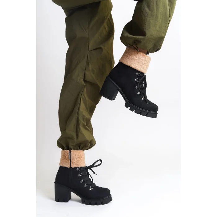 EMMA Bağcıklı Fermuarlı Ortopedik Taban Topuklu Kürk Detaylı Süet Kadın Bot ST - Siyah