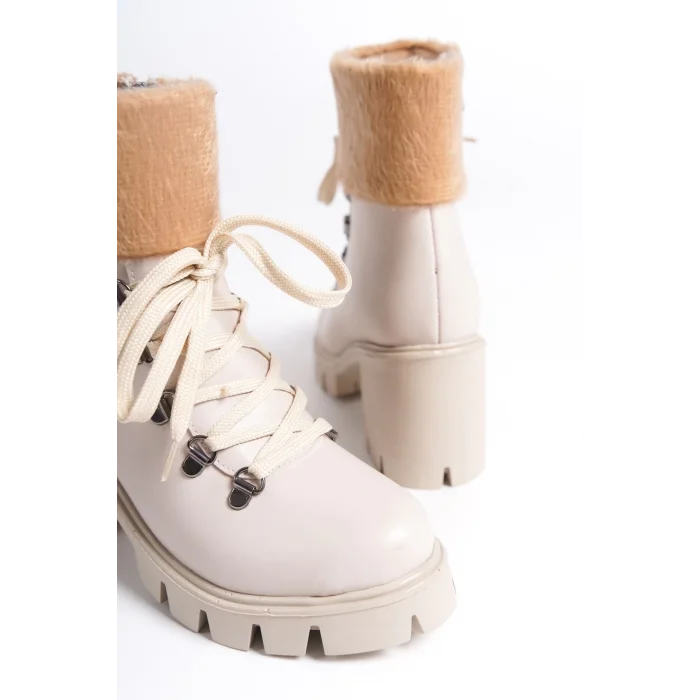 EMMA Bağcıklı Fermuarlı Ortopedik Taban Topuklu Kürk DetaylıKadın Bot KT - Krem