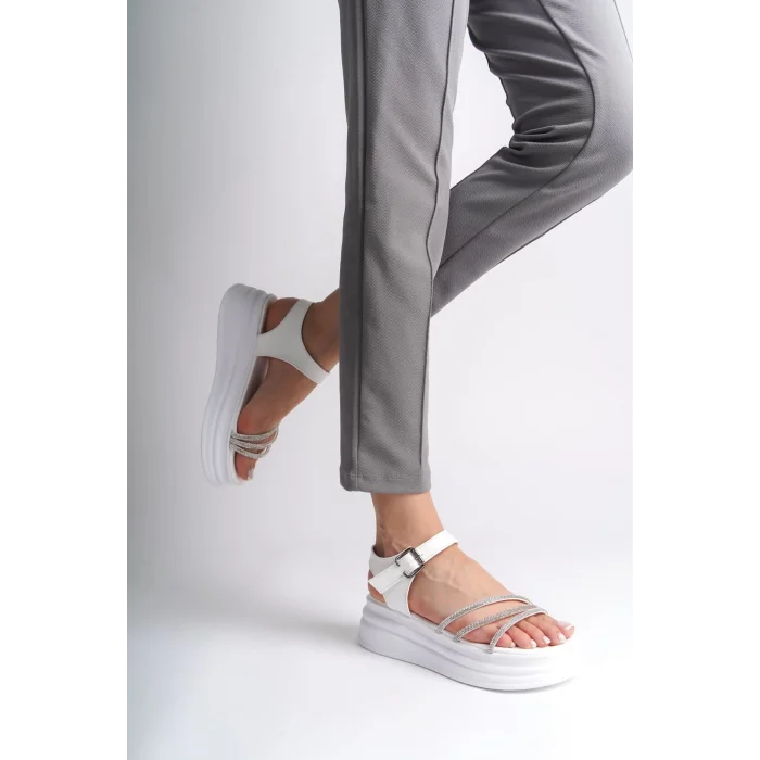 EVA Kalın Tokalı Taşlı Şeritli Ortopedik Taban Kadın Sandalet  BT - Beyaz