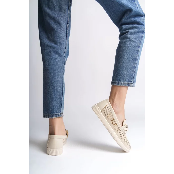 LAYLA Bağcıksız Ortopedik Rahat Taban Çiçek Desenli Kadın Babet Ayakkabı KT - Krem