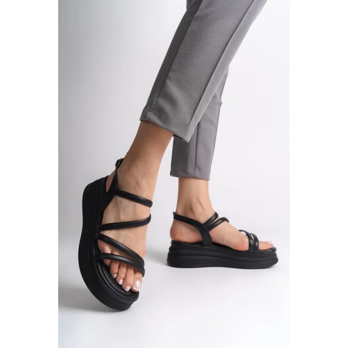 NATALIE İnce Tokalı Şerit Detaylı Ortopedik Taban Kadın Sandalet  ST - Siyah