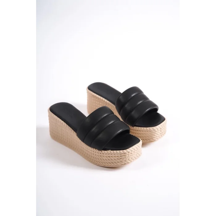 REINA Dolgu Topuklu Ortopedik Taban Hasır Görünümlü Kadın Terlik KT - Siyah