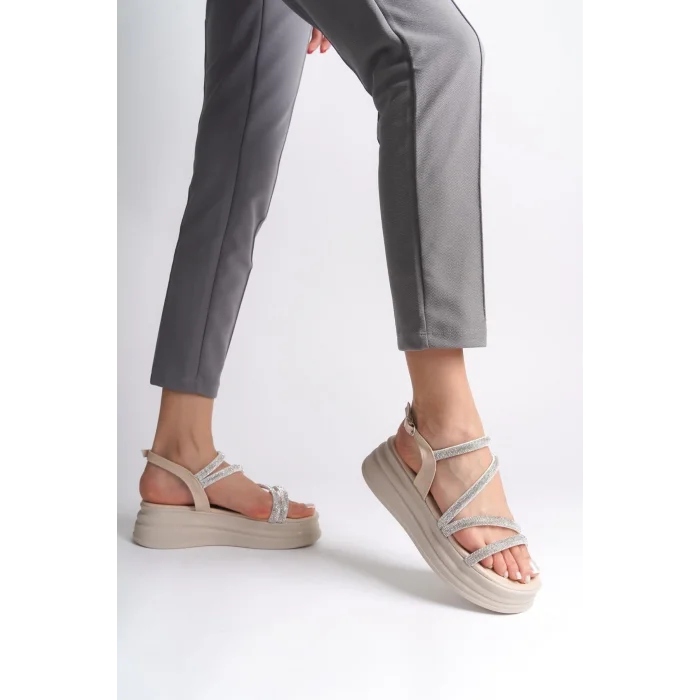 RILEY İnce Tokalı Taşlı Şeritli Ortopedik Taban Kadın Sandalet  KT - Krem