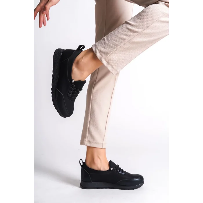 VIOLET Bağcıklı Lastikli Ortopedik Rahat Taban Cilt Detaylı Klasik Kadın Babet Anne Ayakkabısı ST - Siyah