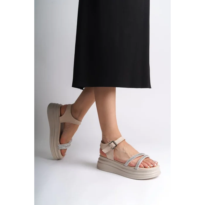 ZLOHE Kalın Tokalı Taşlı Şeritli Ortopedik Taban Kadın Sandalet  KT - Krem
