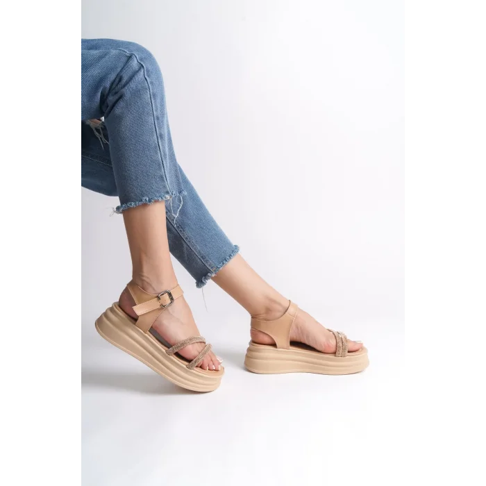 ZLOHE Kalın Tokalı Taşlı Şeritli Ortopedik Taban Kadın Sandalet TT - Ten