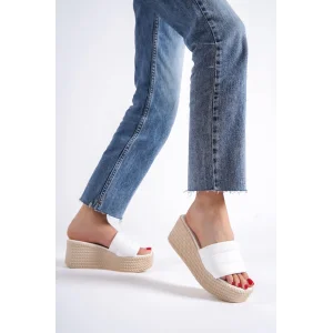 REINA Dolgu Topuklu Ortopedik Taban Hasır Görünümlü Kadın Terlik KT - Beyaz