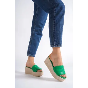 REINA Dolgu Topuklu Ortopedik Taban Hasır Görünümlü Kadın Terlik KT - Yeşil