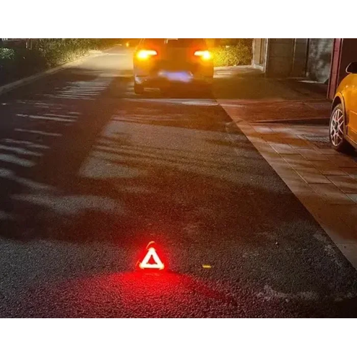 Reflektör Şarjlı Powerbank Özellikli